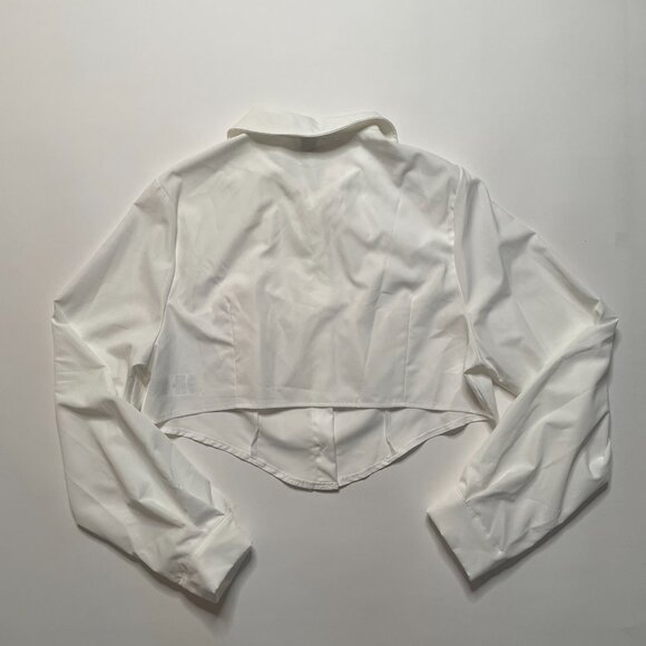 Curvy Sz 2X! White Cropped Button Down | Modern Capsule Essential - Picture 8 of 8
